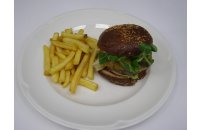Zvěřinový hamburger + hranolky (domácí bulka i maso)